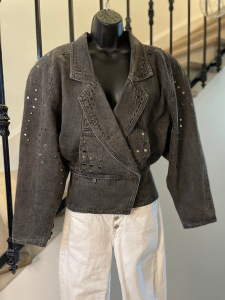 Blouson en jean à clous